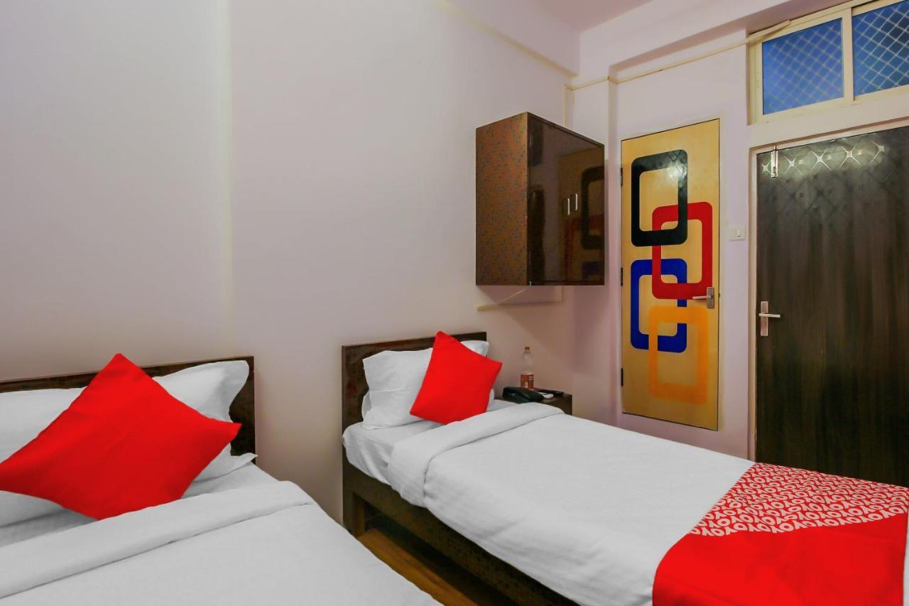 โอโย 17168 Hz ลอดจ์ Hotel ไฮเดอราบัด ภายนอก รูปภาพ
